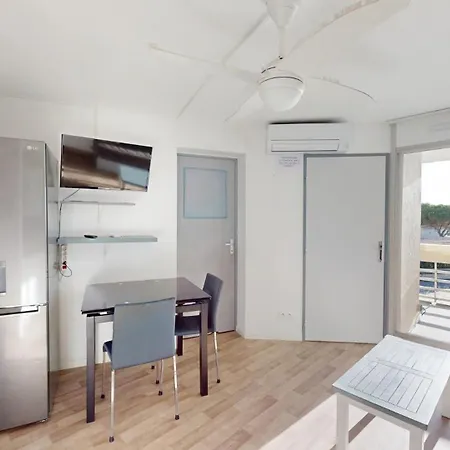 Διαμέρισμα Cop213 *